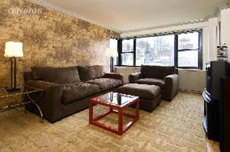 New York City Real Estate | View 115 East 9th Street, 9J | room 2 | View 3