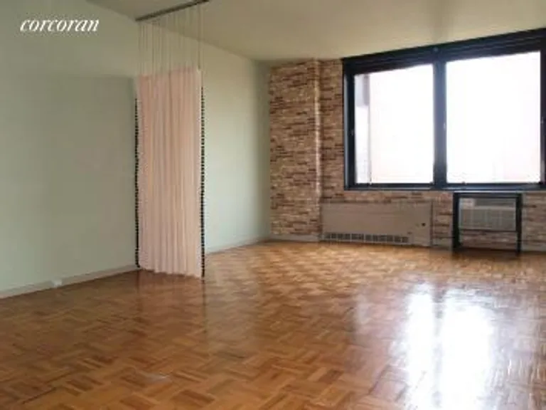 New York City Real Estate | View 1601 Third Avenue, 22BE | room 1 | View 2