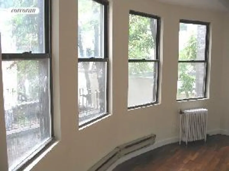 New York City Real Estate | View 16 East 63rd Street, 4 | room 11 | View 12