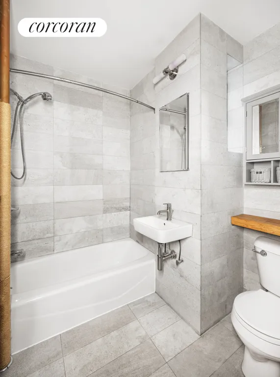 New York City Real Estate | View 100 Suffolk Street, 2E | Full Bathroom | View 5