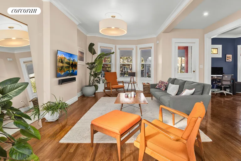 New York City Real Estate | View 28 Wellington Court | room 8 | View 9