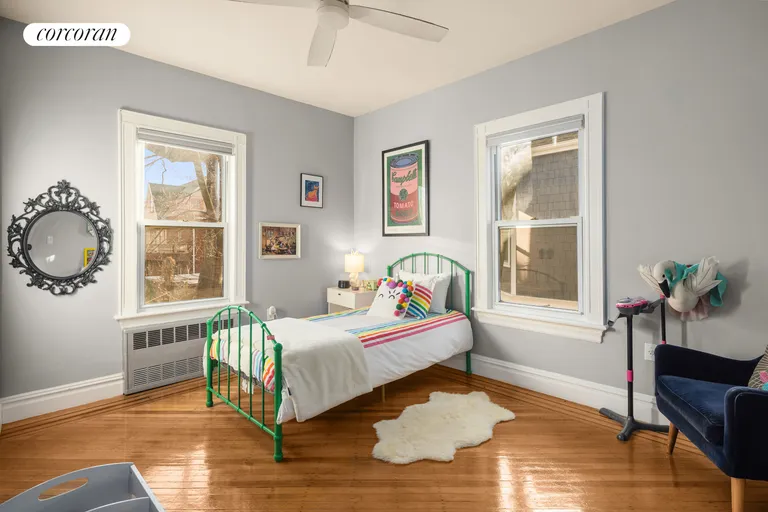 New York City Real Estate | View 28 Wellington Court | room 16 | View 17