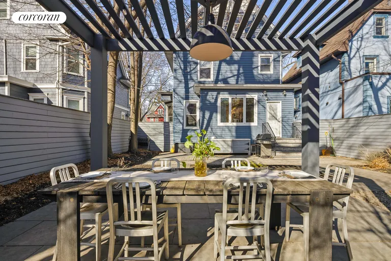 New York City Real Estate | View 28 Wellington Court | room 23 | View 24