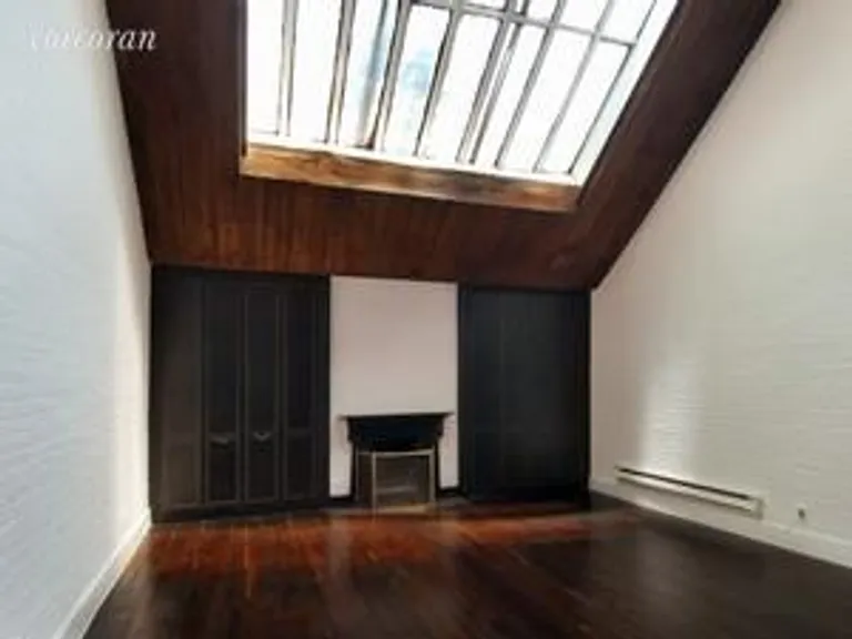 New York City Real Estate | View 251 East 61st Street, CH | room 1 | View 2