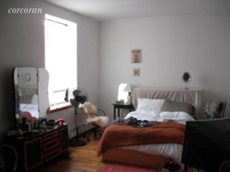 New York City Real Estate | View 267 Grand Street, 8 | room 1 | View 2