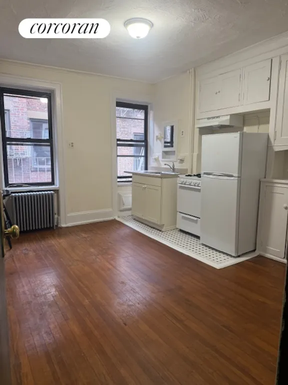 New York City Real Estate | View 532 West 50th Street, 5BR | 1 Bed, 1 Bath | View 1