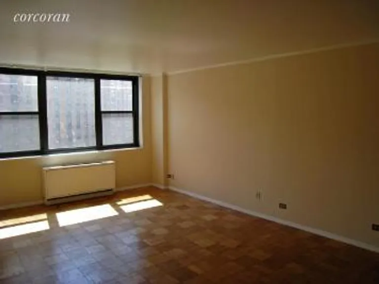 New York City Real Estate | View 340 East 93rd Street, 15C | room 2 | View 3