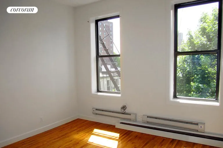 New York City Real Estate | View 54 Cumberland Street, 3R | 2 Beds, 1 Bath | View 1