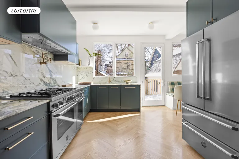 New York City Real Estate | View 453 Stratford Road | room 8 | View 9