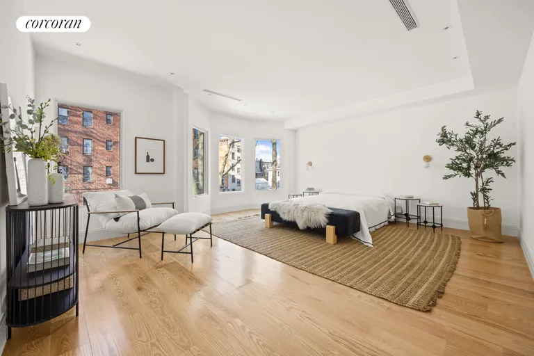 New York City Real Estate | View 453 Stratford Road | room 9 | View 10