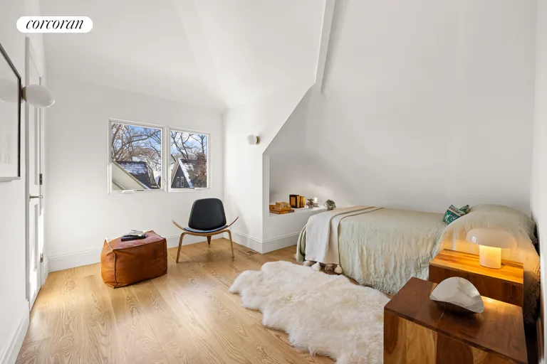 New York City Real Estate | View 453 Stratford Road | room 16 | View 17