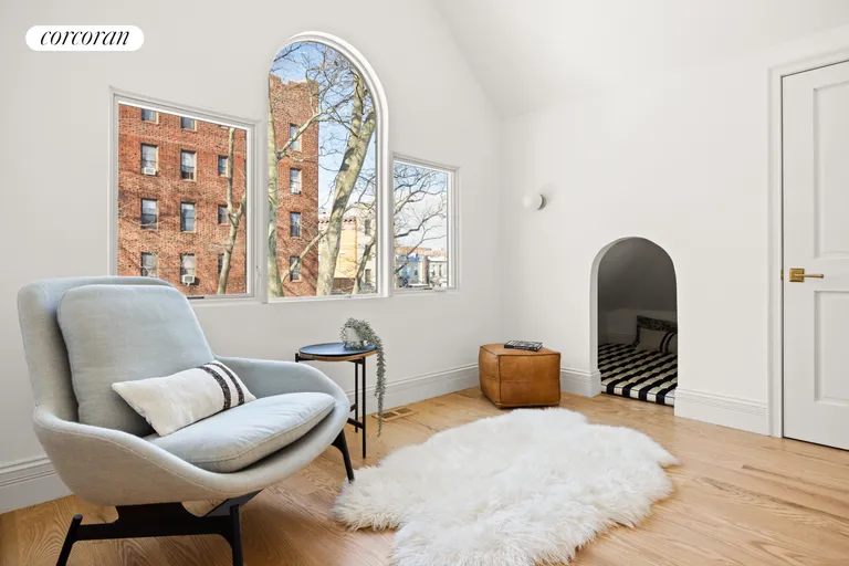 New York City Real Estate | View 453 Stratford Road | room 20 | View 21
