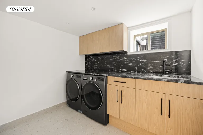 New York City Real Estate | View 453 Stratford Road | room 23 | View 24