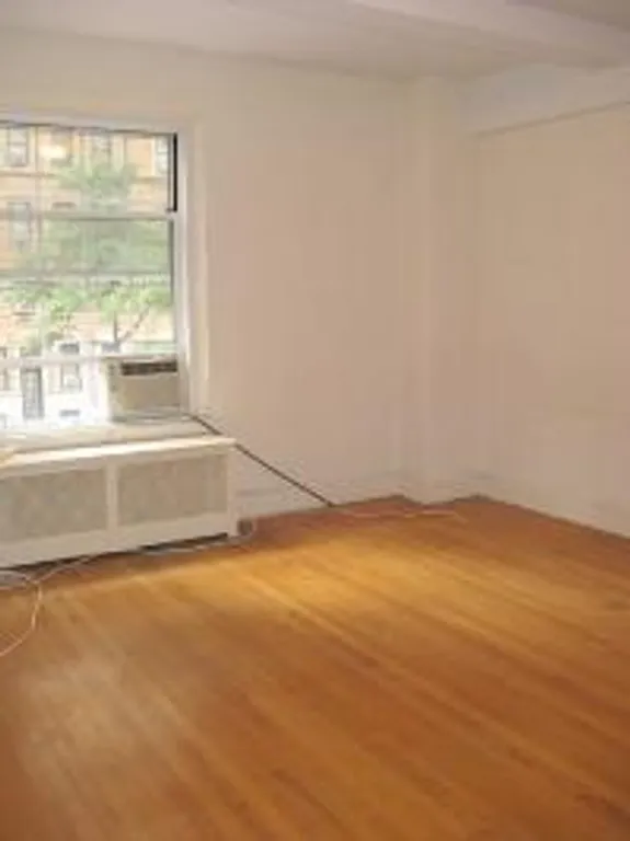New York City Real Estate | View 21 West 86th Street, 201 | room 1 | View 2