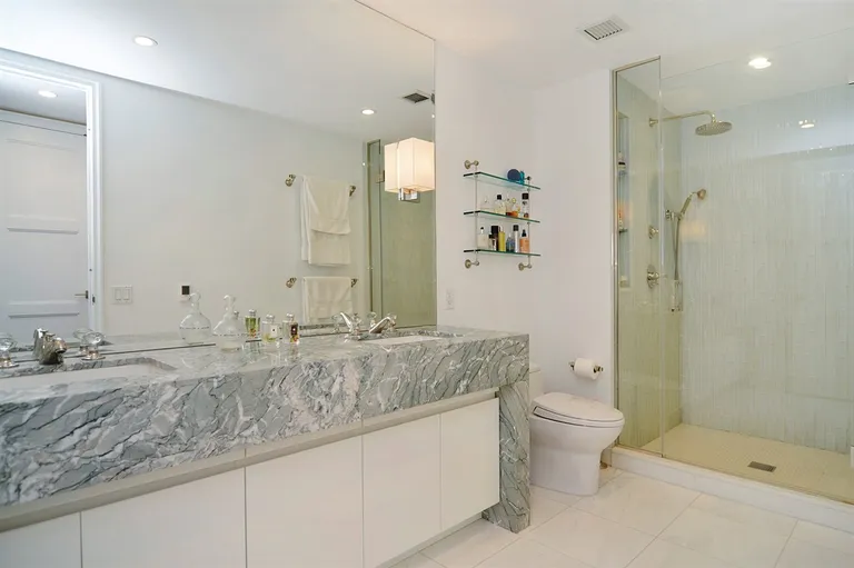 New York City Real Estate | View 305 East 85th Street, 9D | Master Bathroom | View 4