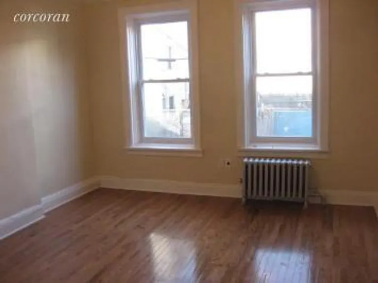 New York City Real Estate | View 119 Quincy Street, 2 | room 2 | View 3
