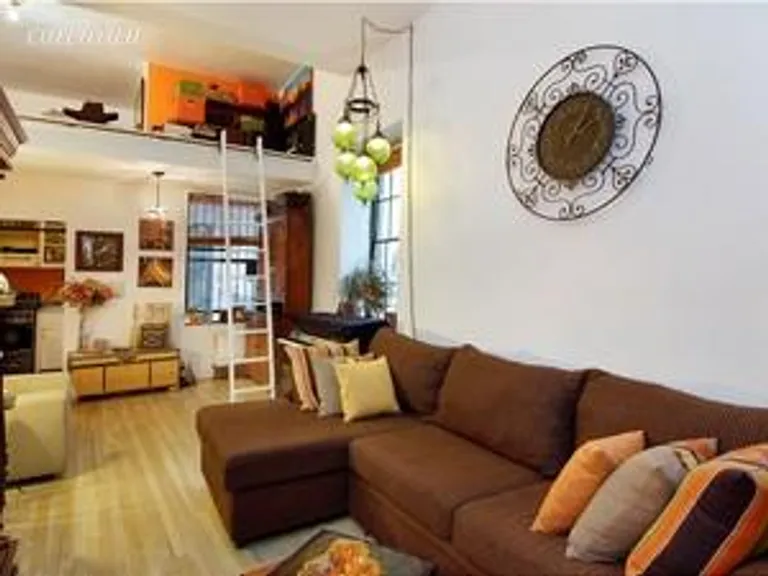 New York City Real Estate | View 2 West 90th Street, 1C | 1 Bed, 1 Bath | View 1