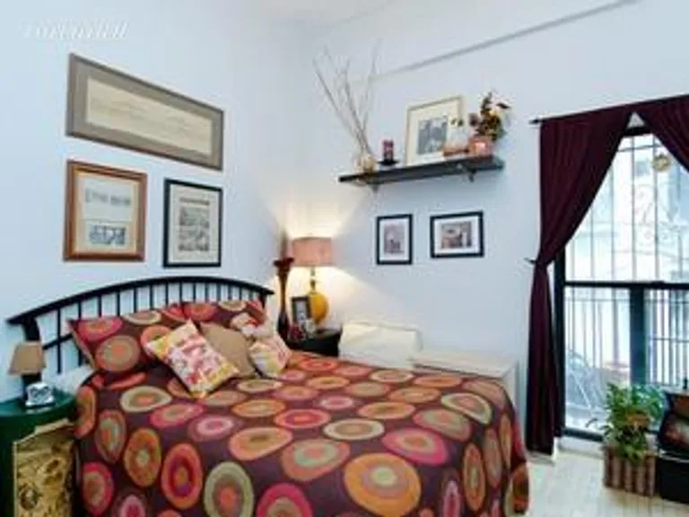 New York City Real Estate | View 2 West 90th Street, 1C | room 2 | View 3