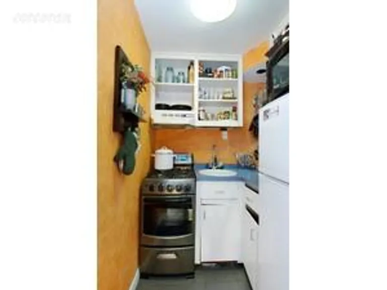 New York City Real Estate | View 2 West 90th Street, 1C | room 4 | View 5
