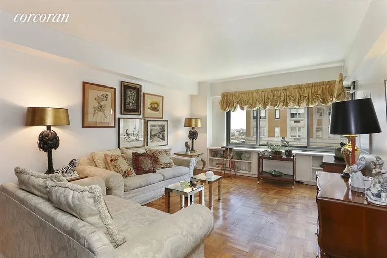 New York City Real Estate | View 10 East End Avenue, 15D | Living Room | View 2