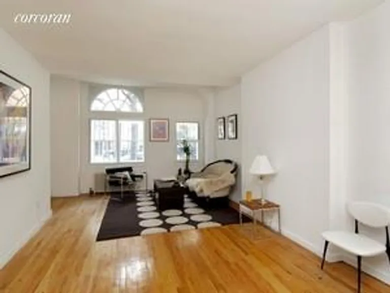 New York City Real Estate | View 14 West 86th Street, 1F | room 1 | View 2