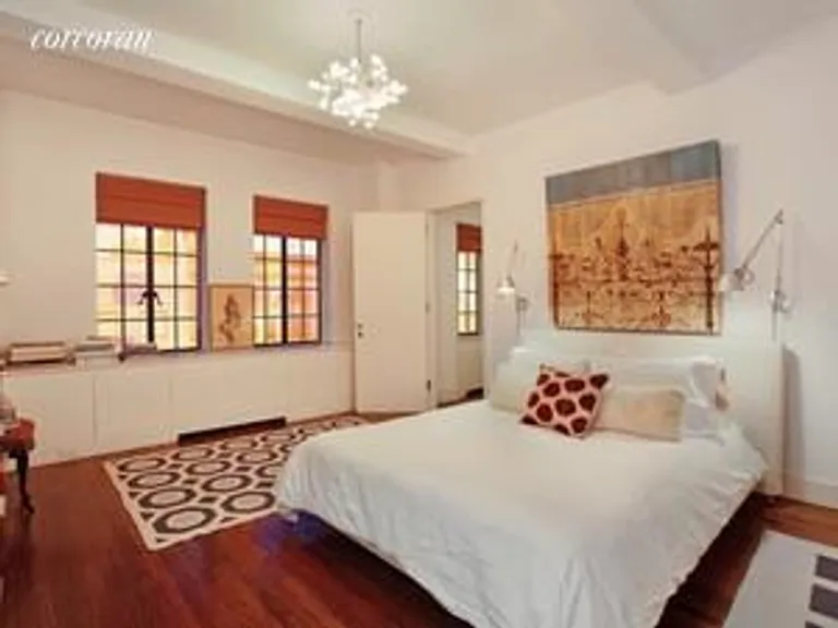 New York City Real Estate | View 40-50 East 10th Street, 6J | room 1 | View 2