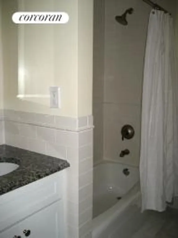 New York City Real Estate | View 105 West 77th Street, 3B | Bathroom | View 6