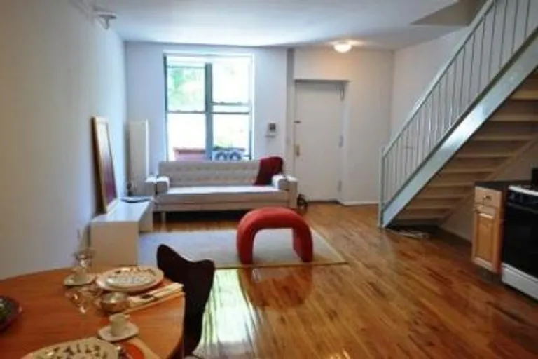 New York City Real Estate | View 204 Huntington Street, TH5 | room 1 | View 2