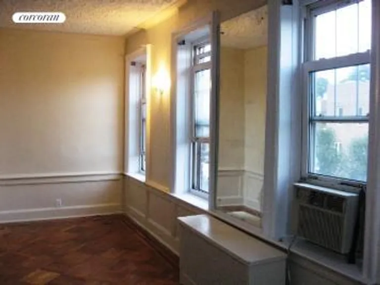 New York City Real Estate | View 422A New York Avenue, 1 | room 5 | View 6