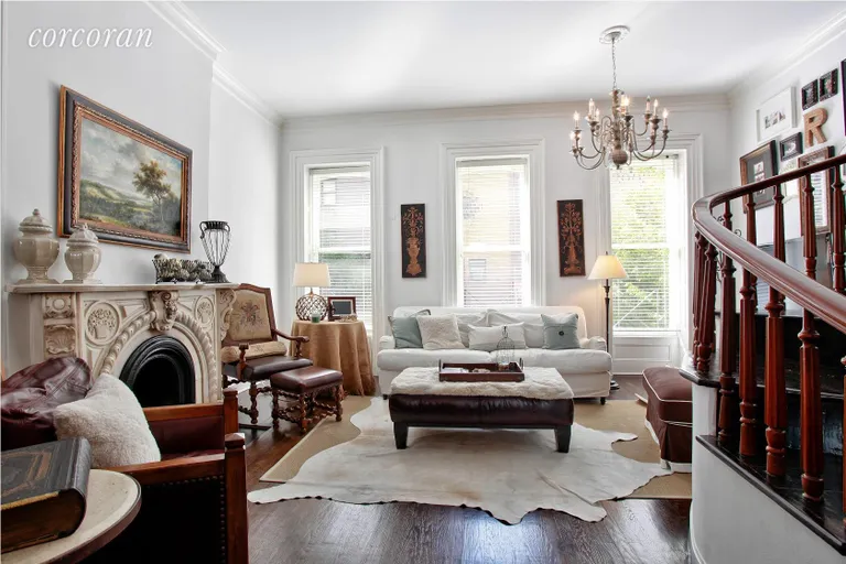 New York City Real Estate | View 251 East 61st Street, FRONT | room 1 | View 2