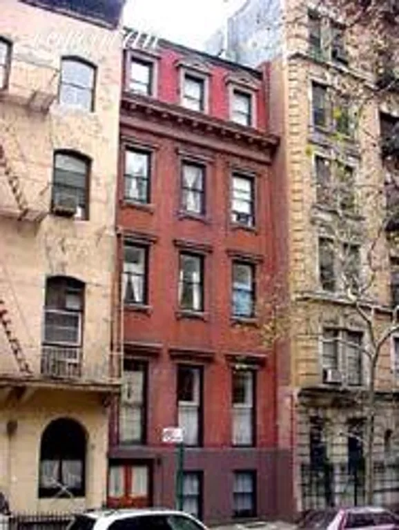 New York City Real Estate | View 214 East 17th Street, GARDEN | 2 Beds, 1 Bath | View 2