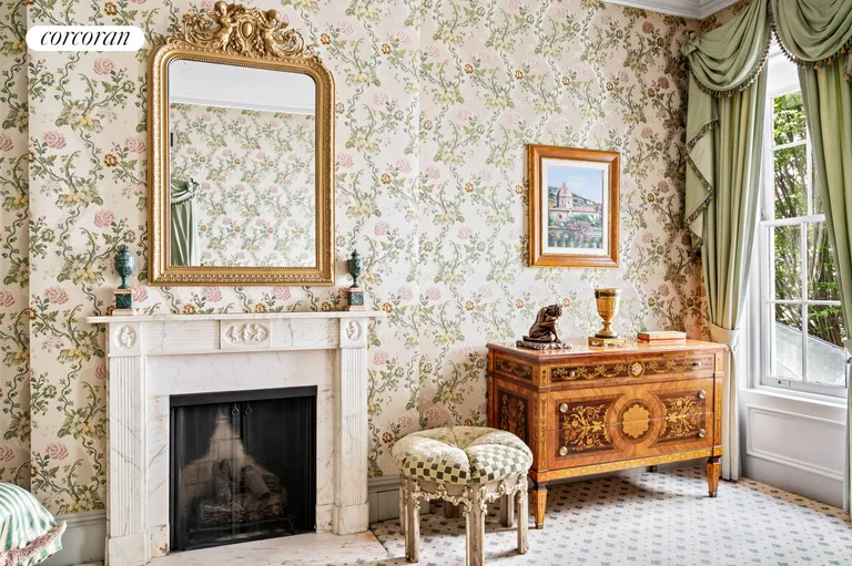 New York City Real Estate | View 163 East 64th Street | room 20 | View 21