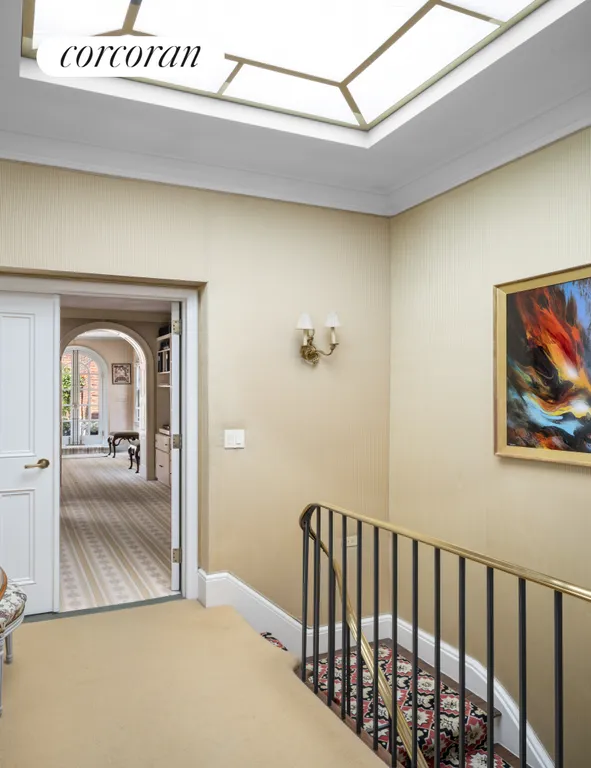 New York City Real Estate | View 163 East 64th Street | room 31 | View 32