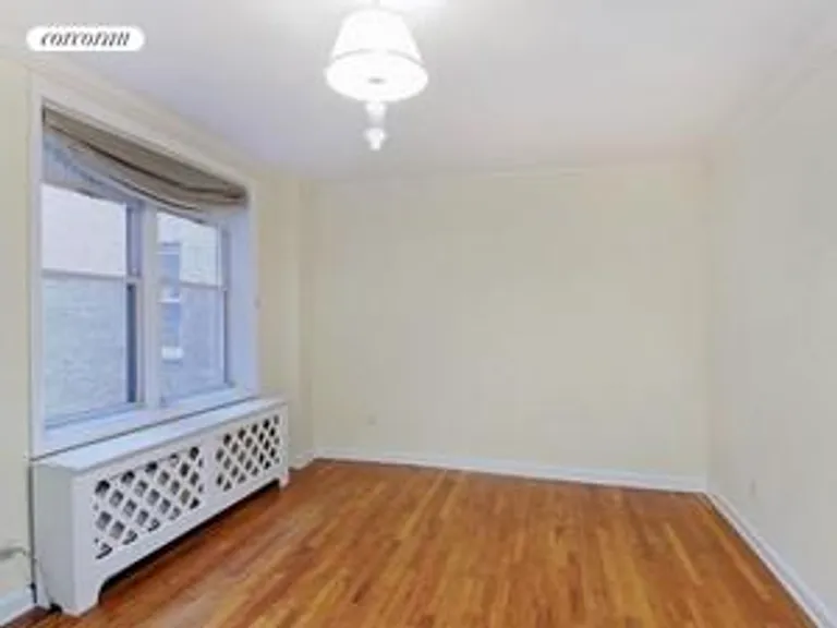 New York City Real Estate | View 101 West 23rd Street, 3J | room 5 | View 6