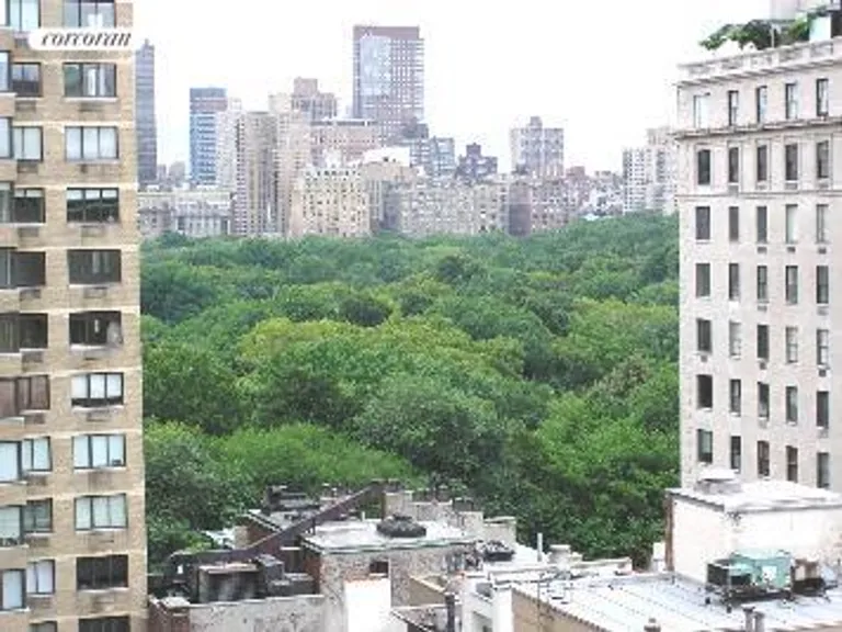 New York City Real Estate | View 21 East 61st Street, 1504 | room 5 | View 6