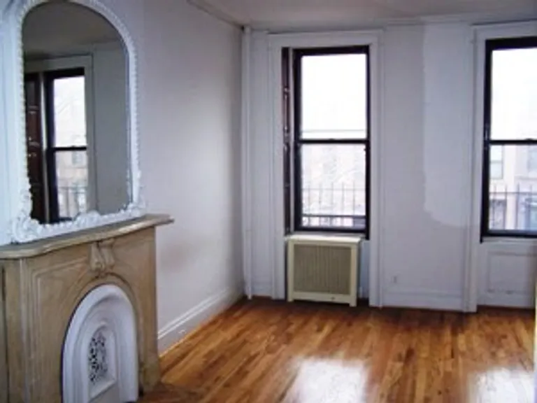 New York City Real Estate | View 466 5th Street, 2 | 2 Beds, 1 Bath | View 1