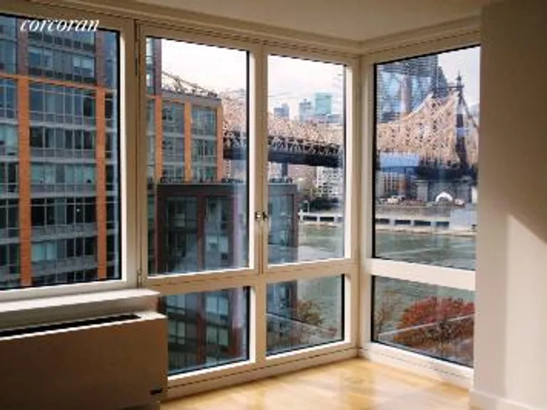 New York City Real Estate | View 415 Main Street, 10D | room 3 | View 4