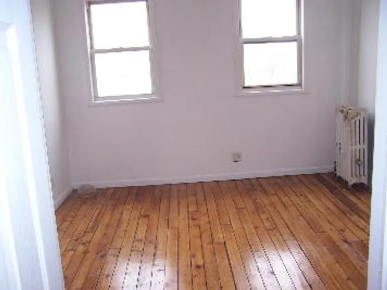 New York City Real Estate | View 150 Norman Avenue, 1L | 1.5 Beds, 1 Bath | View 1