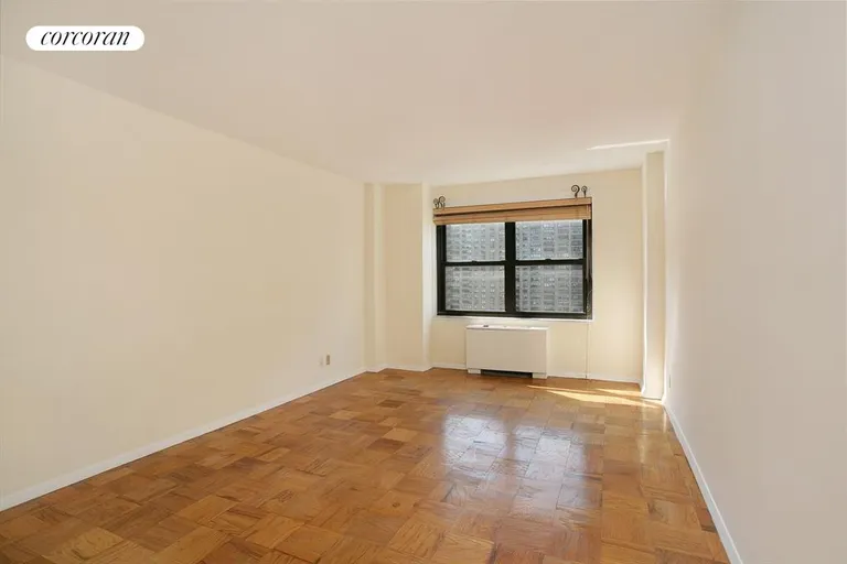 New York City Real Estate | View 170 West End Avenue, 18H | Dining Area | View 4