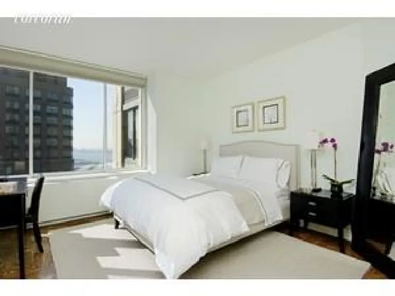 New York City Real Estate | View 200 Riverside Boulevard, 35E | room 1 | View 2