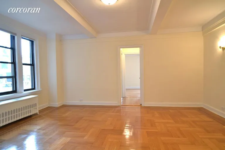New York City Real Estate | View 201 West 77th Street, 17A | room 1 | View 2