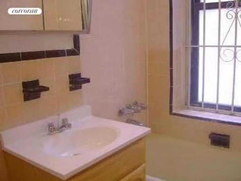 New York City Real Estate | View 25 Parade Place, 1H | room 3 | View 4