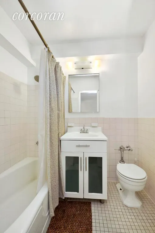 New York City Real Estate | View 175 West 13th Street, 12A | Bath | View 4