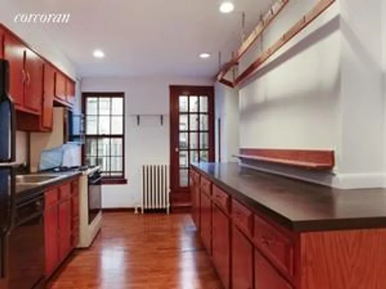 New York City Real Estate | View 251 West 21st Street, 3-4 | room 1 | View 2