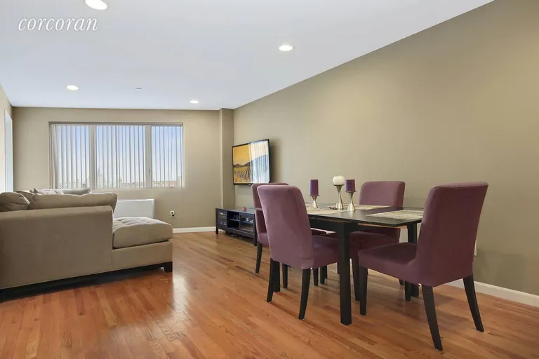 New York City Real Estate | View 702 Ocean Parkway, 8B | 2 Beds, 2 Baths | View 1