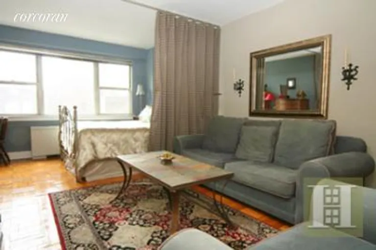 New York City Real Estate | View 101 West 12th Street, 9E | room 1 | View 2