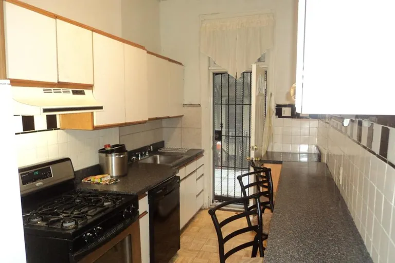 New York City Real Estate | View 410 3rd Street, 1B | 4 Beds, 1 Bath | View 1