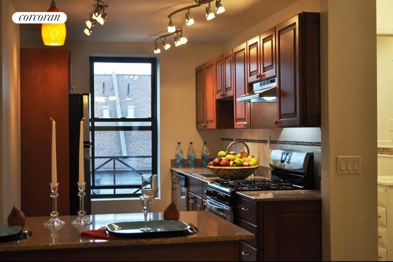 New York City Real Estate | View 228 Sackett Street, 4L | 1 Bed, 1 Bath | View 1