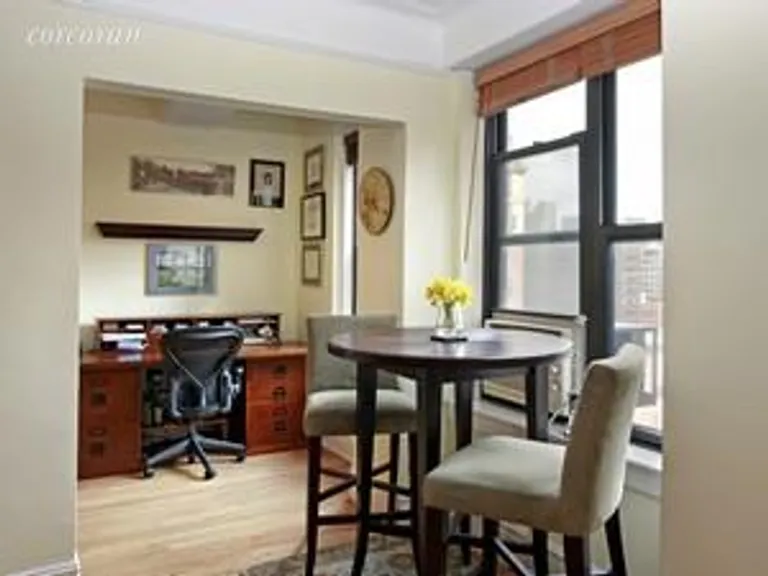 New York City Real Estate | View 333 East 53rd Street, 12H | Dining/Office Alcove | View 2
