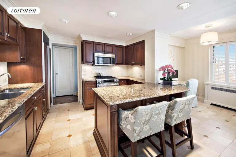 New York City Real Estate | View 45 East 72Nd Street, 17B | Large kitchen with breakfast room | View 4